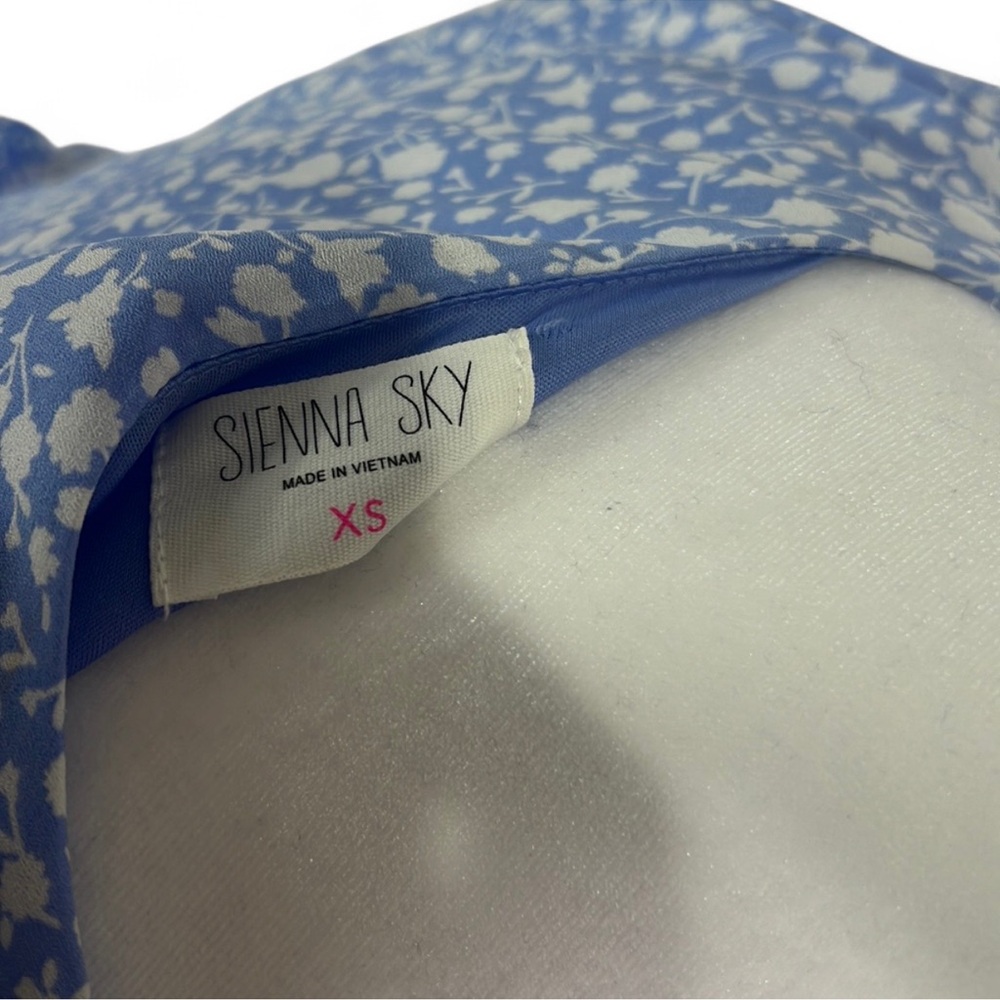 Sienna Sky Floral Boho Midi Dress XS Light Blue Cottagecore Spring Brunch Vacati - Picture 5 of 5